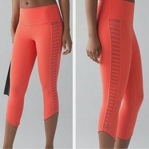 Lululemon Sunshine Salutation Crop (Full-On Luxtreme) - Coral Size 12